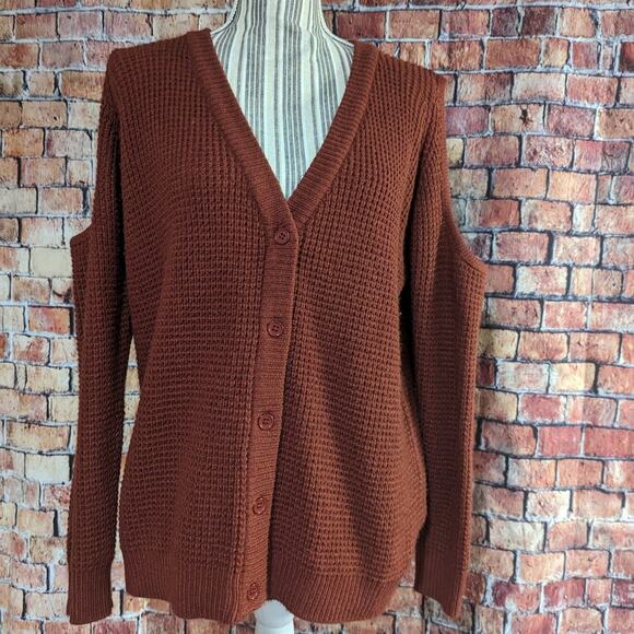 Wet seal sweater holes below shoulder Size M - Picture 3 of 6